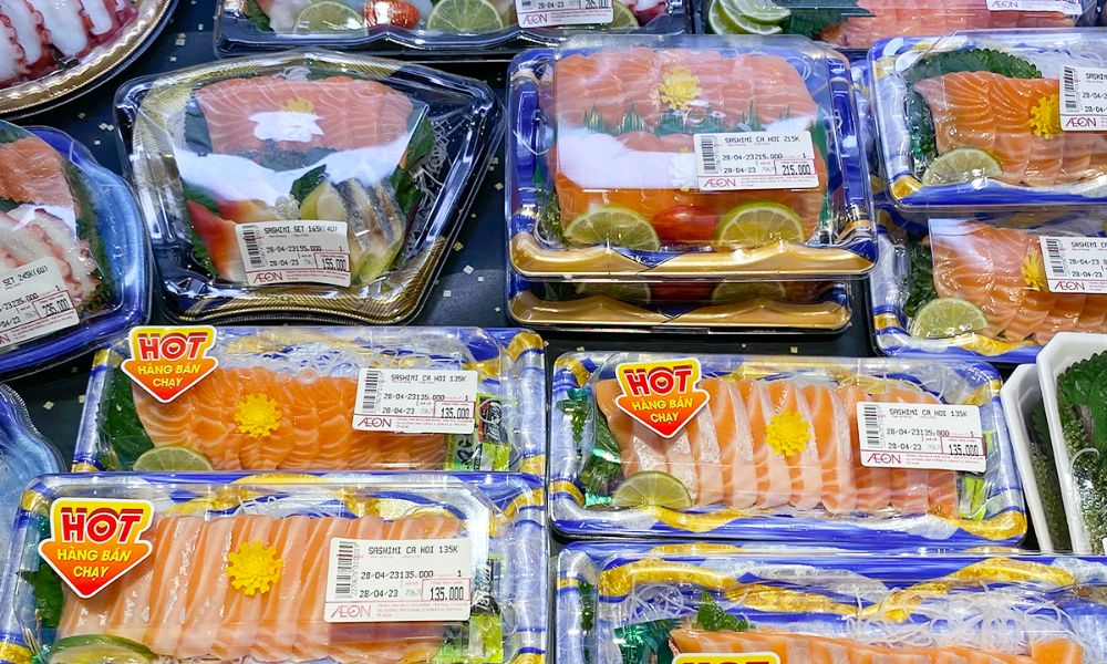 Những miếng sashimi cá hồi với vị ngọt tự nhiên, béo ngậy